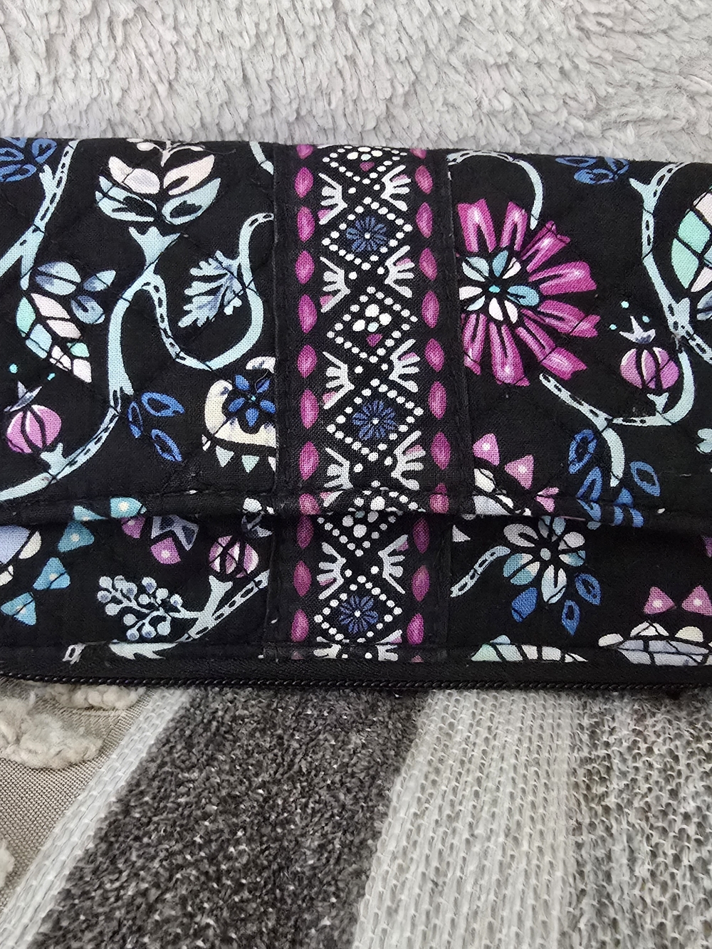 Vera Bradley Quilted Floral Zip Wallet - Picture 5 of 6